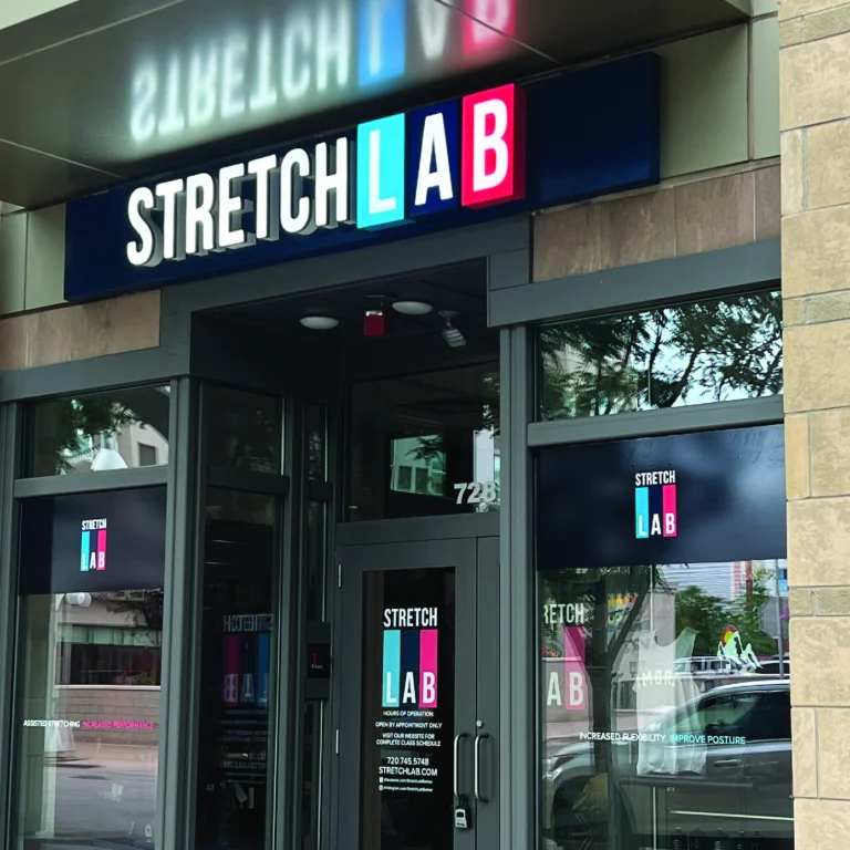 stretchlabsign
